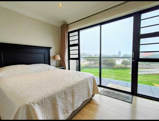 3 BEDROOM APARTMENT BLOCK FOR SALE IN FERREIRA TOWN